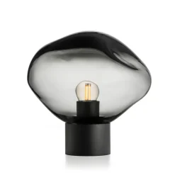 HADELAND GLASSVERK Crystal Stone Bordlampe fra