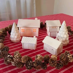 PORSGRUNDS PORSELÆNSFABRIK Jul På Tunet Smiu 7x5,3cm