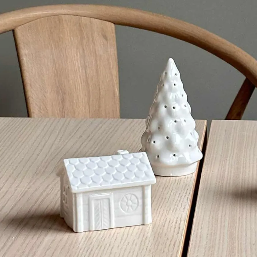 PORSGRUNDS PORSELÆNSFABRIK Jul På Tunet Smiu 7x5,3cm