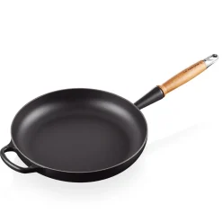 LE CREUSET Støpejernspanne med Trehåndtak 28cm Black