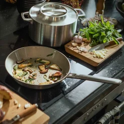 FISKARS Norden Stekepanne 28cm Rustfritt Stål